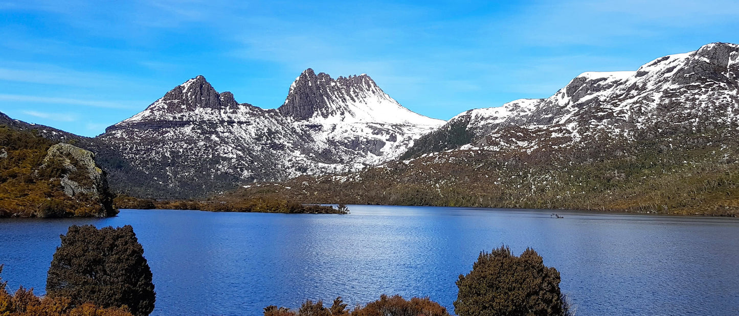 Snow-dusted Cradle Mountain & Dove Lake